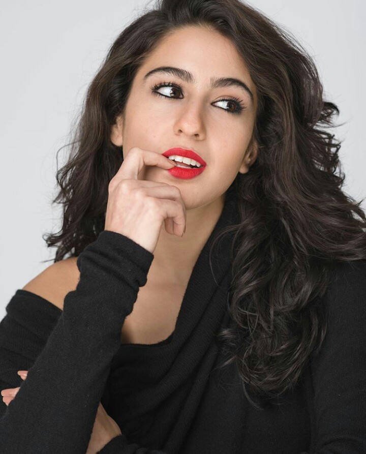 You are currently viewing Sara Ali Khan